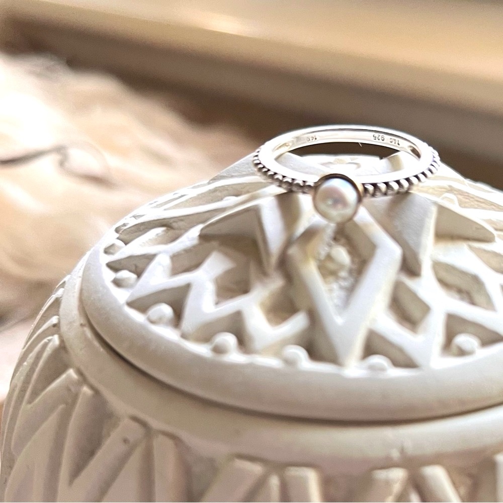 Tiffany 14kgold/sterling pearl ring